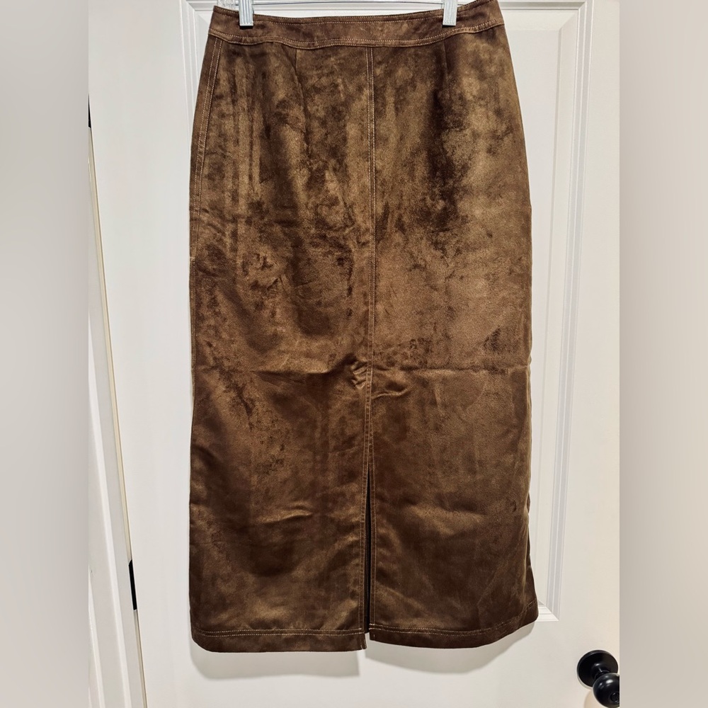 Evan Picone Chocolate Brown Faux Suede Skirt - Picture 4 of 5